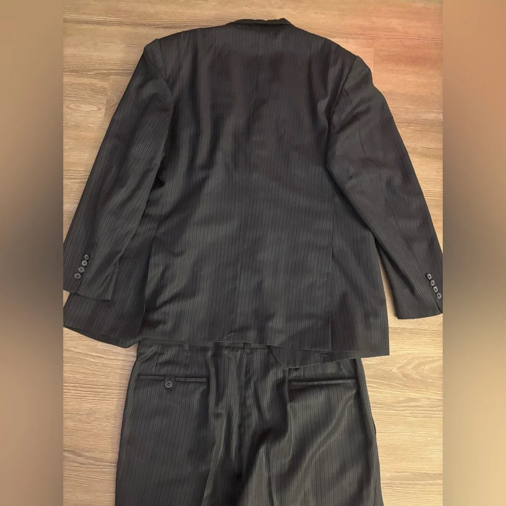 Custom Suit - Picture 14 of 16